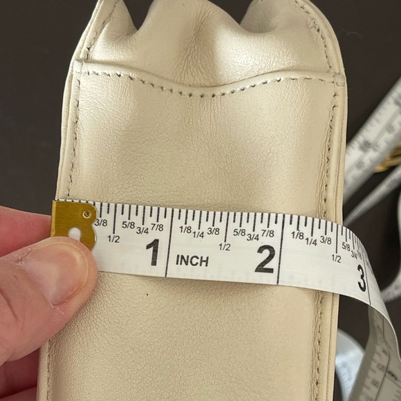 Liz Claiborne ivory cream leather bag with gold chain formal date night office - Picture 6 of 16